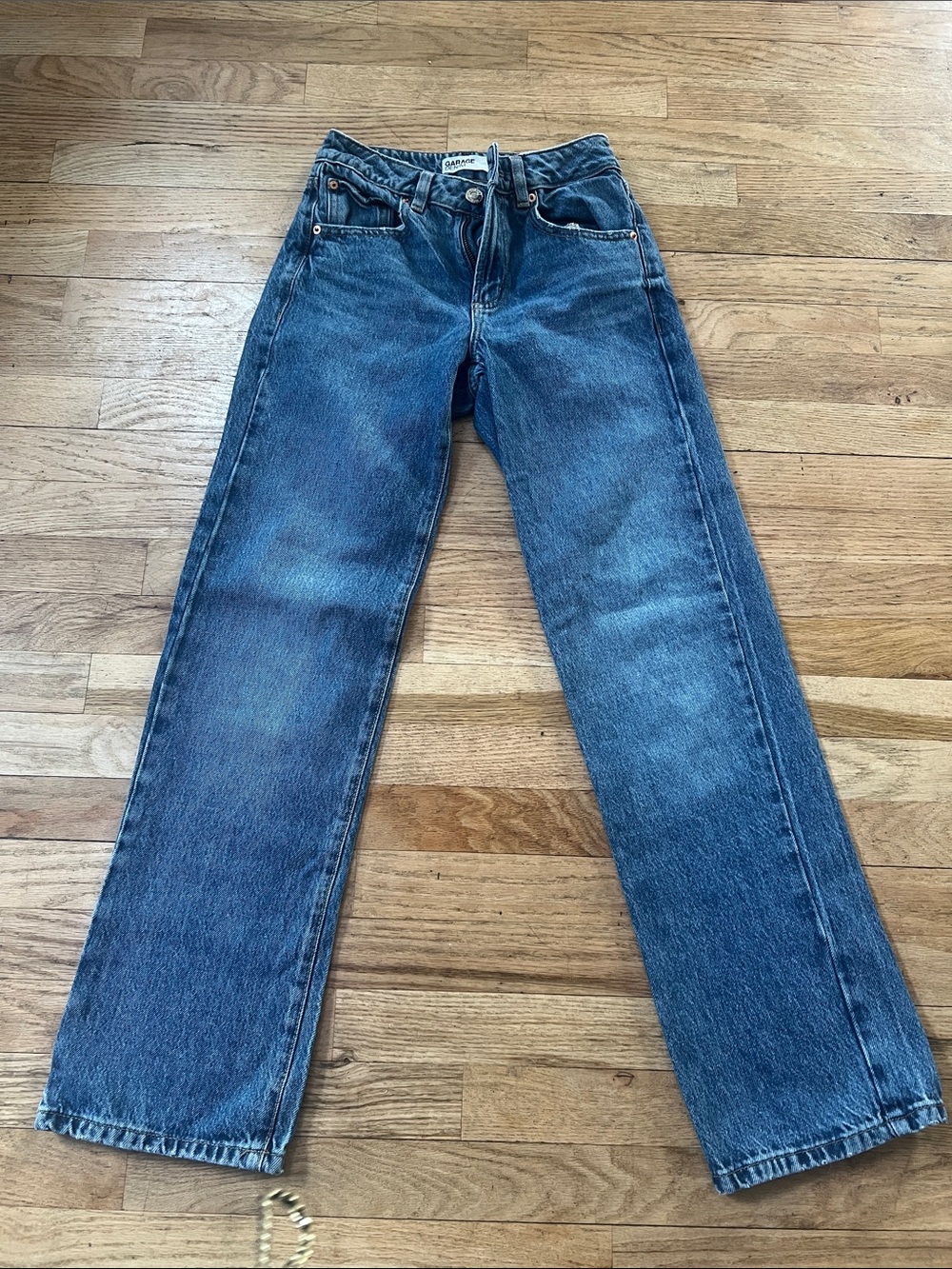 Garage Women's Straight-Leg Jeans in Mid Blue